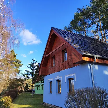 Koloděje-modrý Dům Kolodeje nad Luznici